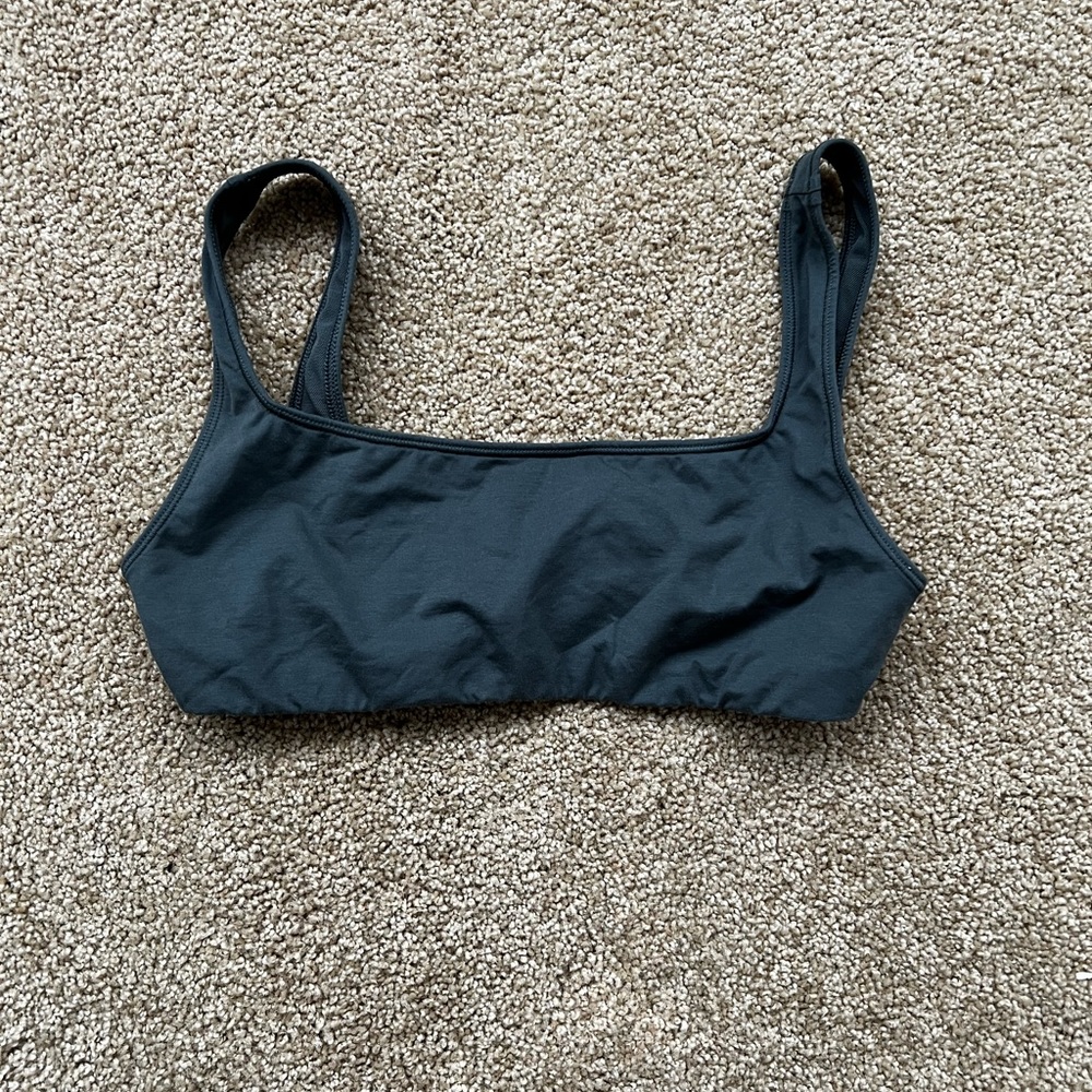 SKIMS Fits Everybody scoop square neck bra